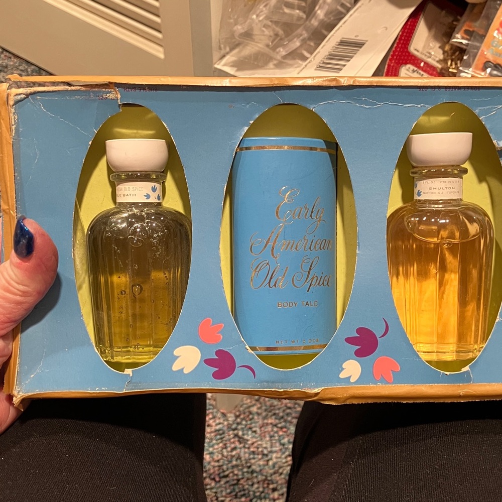Brand new vintage  Early American Old Spice Set